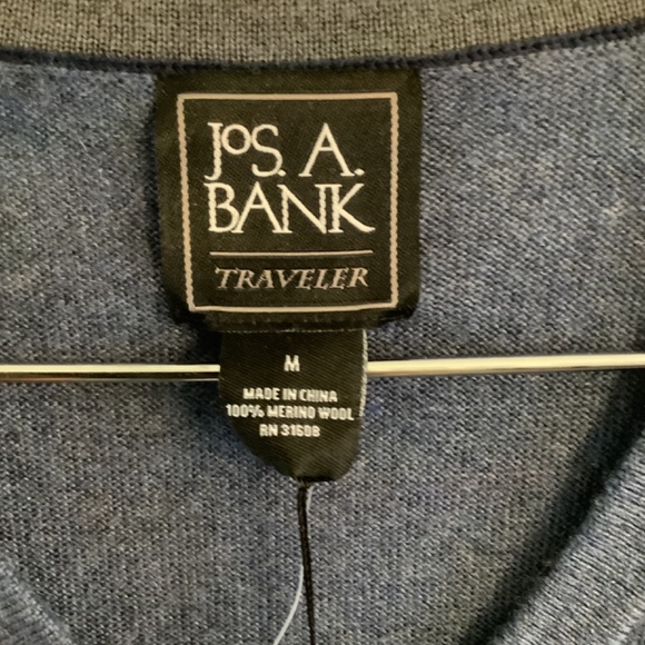 Jos.A.Bank  Blue V Neck Merino Wool Pullover Traveler Sweater *New with Tags* - Picture 5 of 8